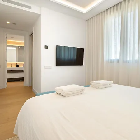 Elegant 3 Bedroom Next To Santa Clara Golf Marbella