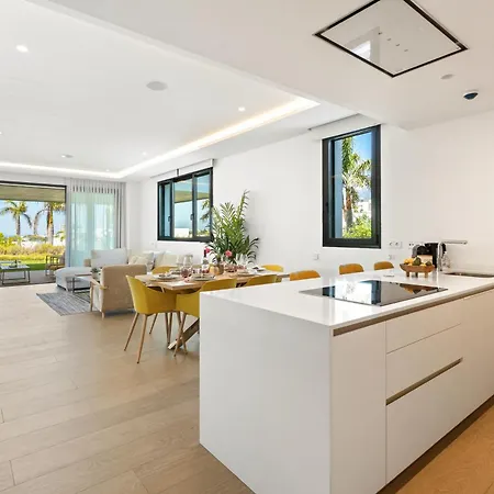 Elegant 3 Bedroom Next To Santa Clara Golf