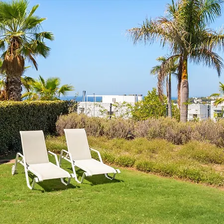 Appartement Elegant 3 Bedroom Next To Santa Clara Golf Marbella