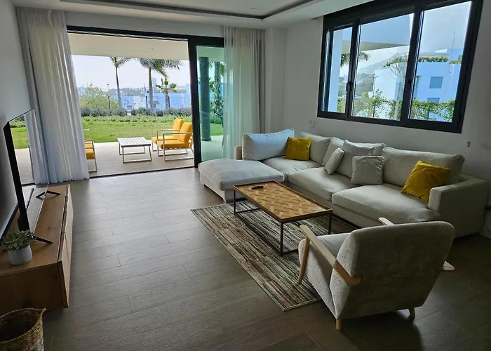 Elegant 3 Bedroom Next To Santa Clara Golf * Marbella