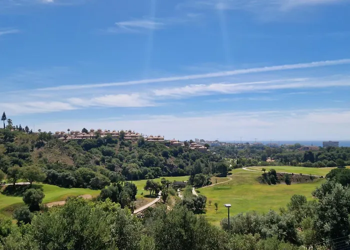 Elegant 3 Bedroom Next To Santa Clara Golf