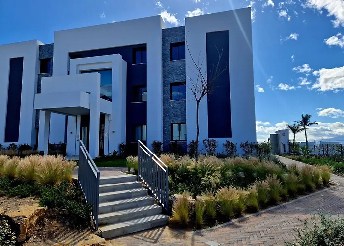 Elegant 3 Bedroom Next To Santa Clara Golf Apartament *